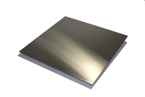 Piastra di acciaio inossidabile standard ASTM 410 Buona resistenza al calore 2B Finitura superficiale OEM disponibile